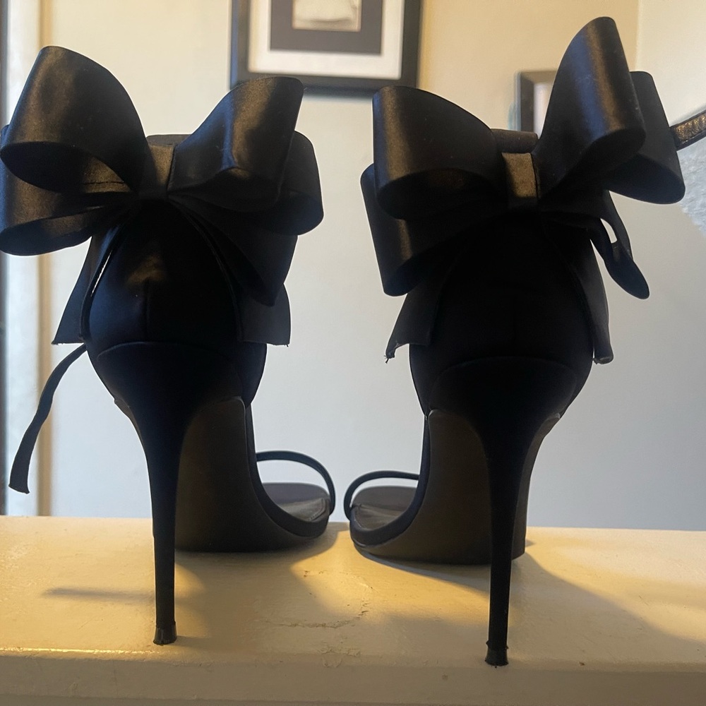 Elegant Black Bow Heels